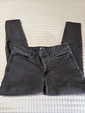 GAP Women's Charcoal Skinny Jeans size 30 short